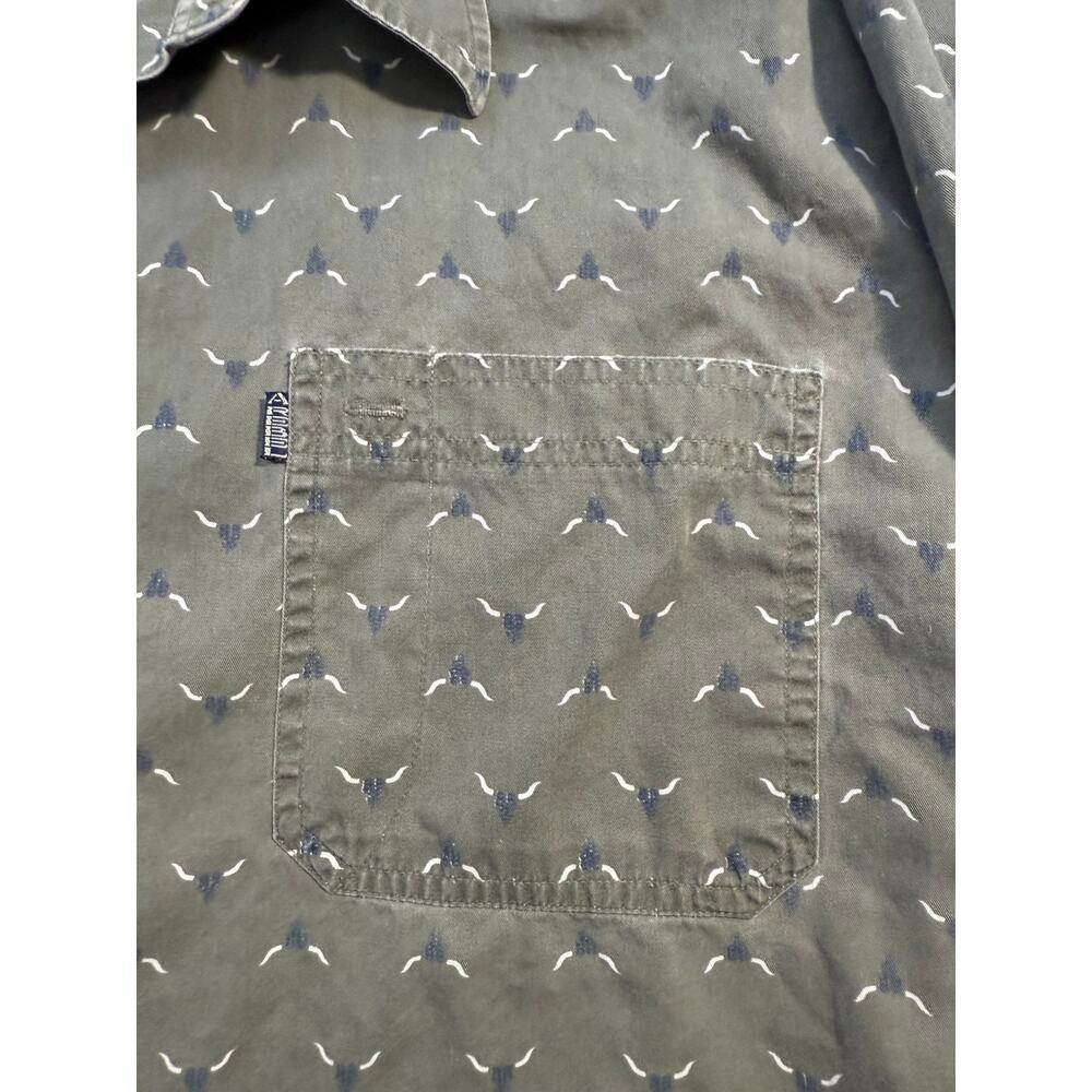 Vintage American Rebel Men's XL Button Down Shirt Bull Pattern